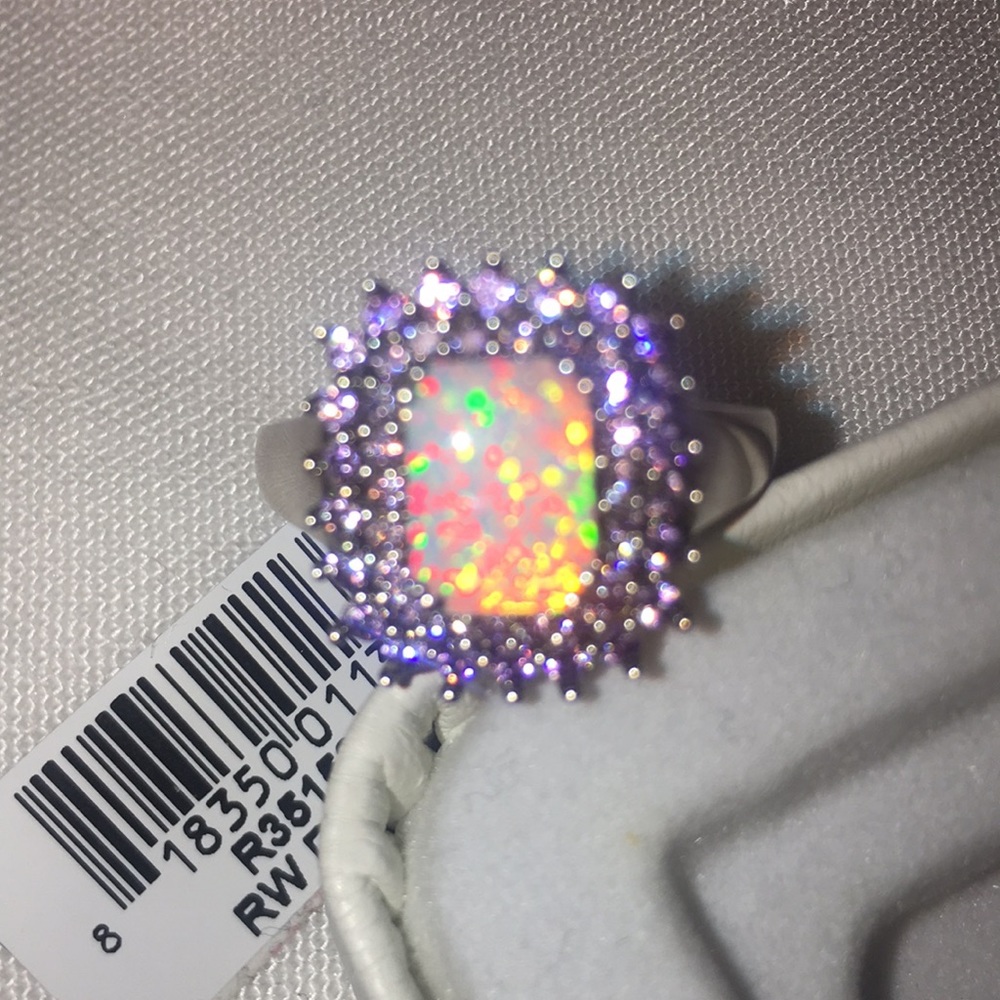 Opal Ring - Picture 2 of 4
